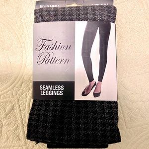 Gold Medal Women Fashion Pattern Seamless Leggings